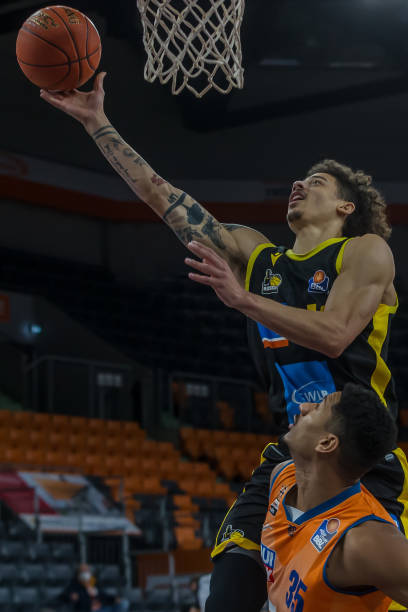 在强大外线 在强大外线