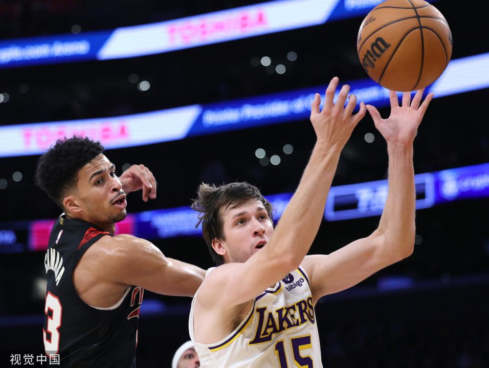 持看夺冠底 持看夺冠底